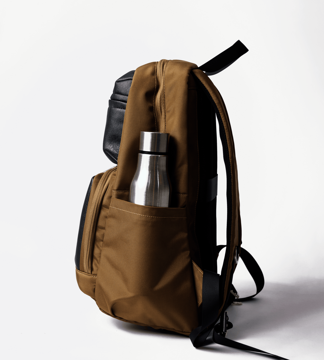 Mochila Wells Caqui / Negro